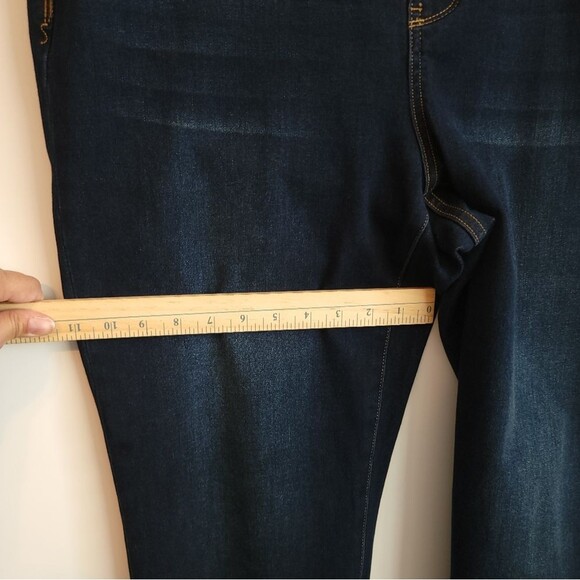 Soft Surroundings Relaxed Straight Jeans Dark Wash Pull-On Stretchy Large - Picture 15 of 16